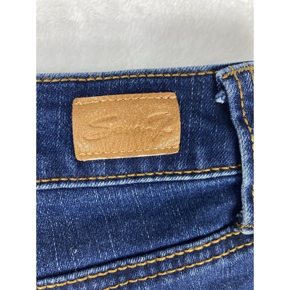 Seven 7 Bermuda Womens Medium‎ Wash Jean Shorts size 6 - Picture 13 of 16